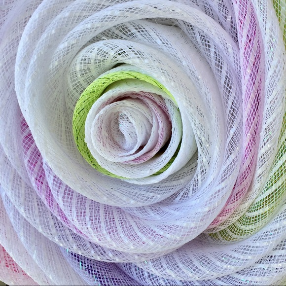 Rose Wreath *Pick Your Color* - Picture 4 of 5